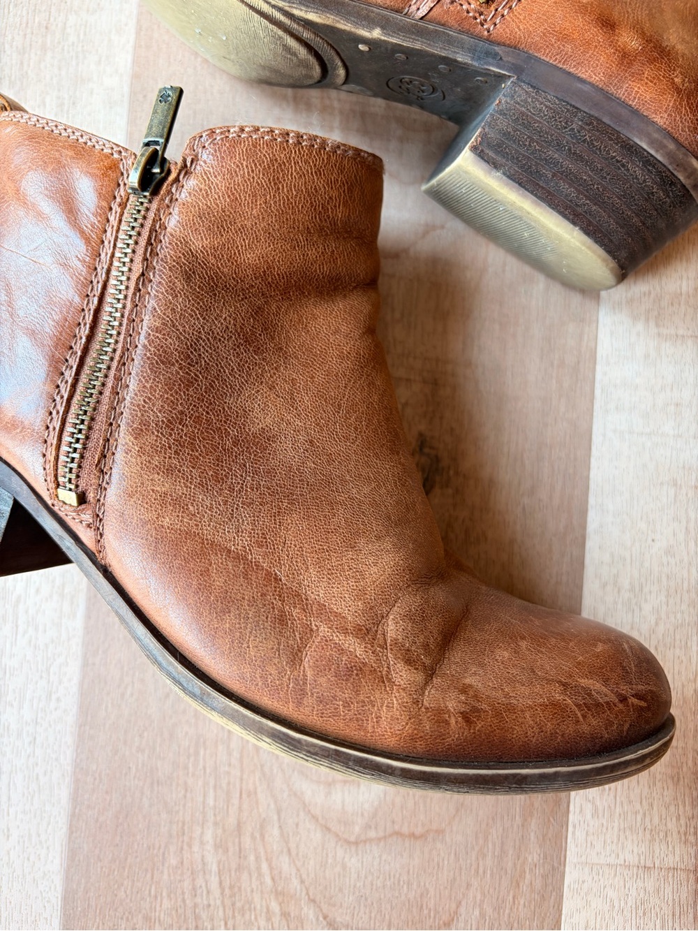 Lucky Brand Women's Tan Leather Basel Ankle Booties with Side Zip Size 9 - Picture 3 of 9